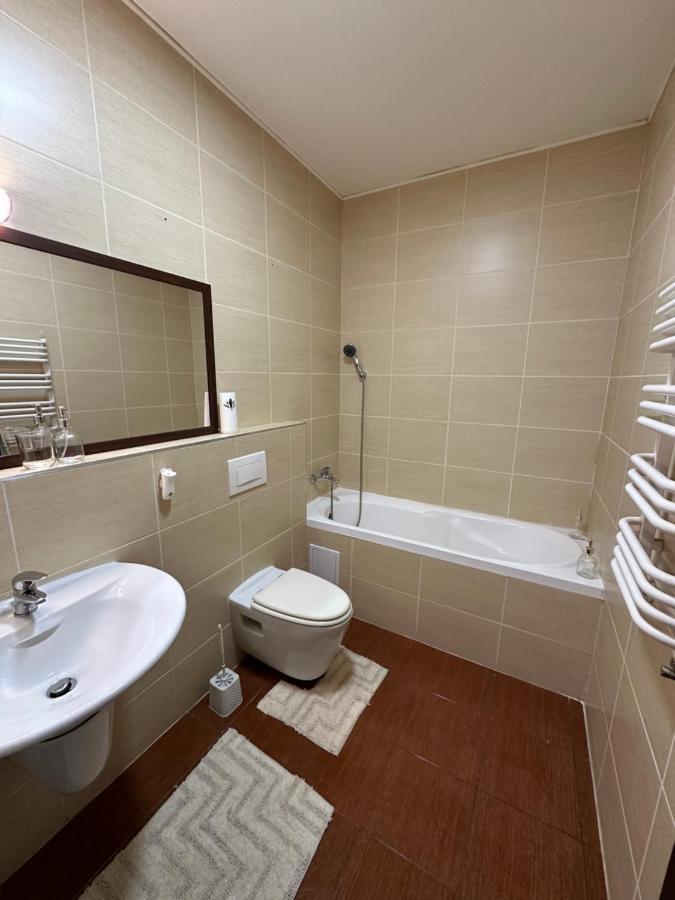 Apartament “La Iepure” Braszów Zewnętrze zdjęcie