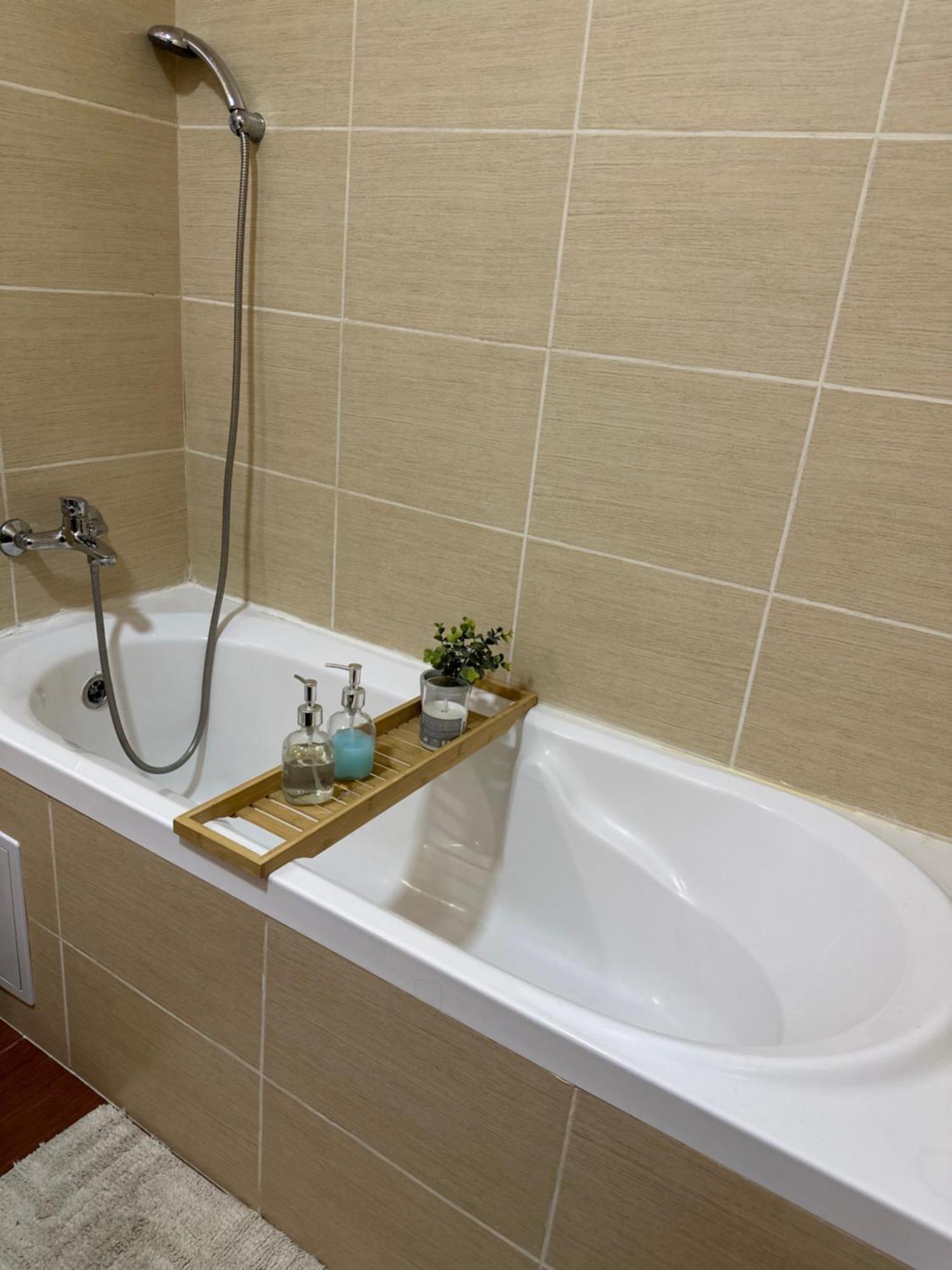 Apartament “La Iepure” Braszów Zewnętrze zdjęcie